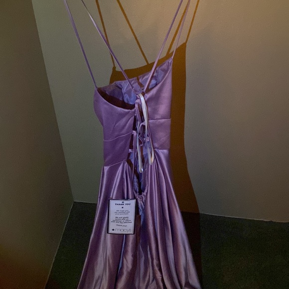 Light Purple Dress with long slit - Picture 3 of 4